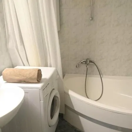 Otthonos Kenyelem A Belvaros Sziveben *
